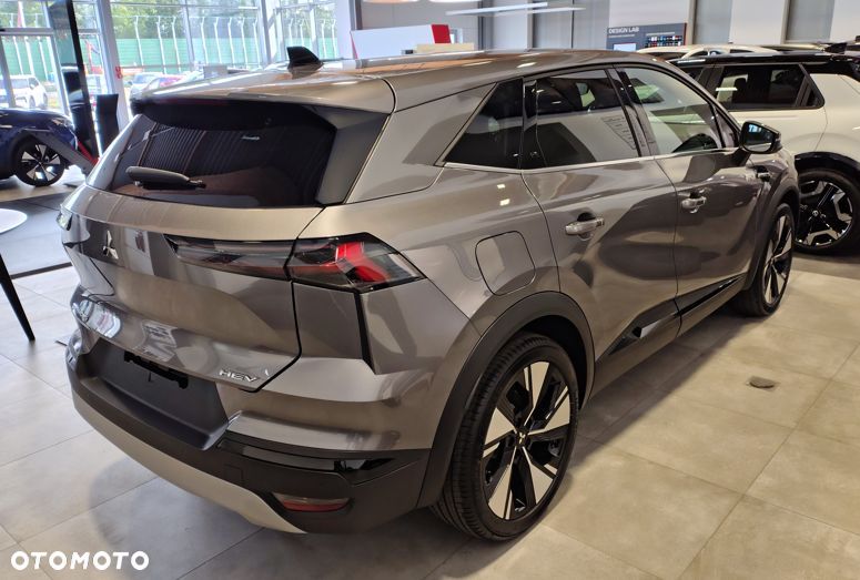 Mitsubishi Grandis - 3