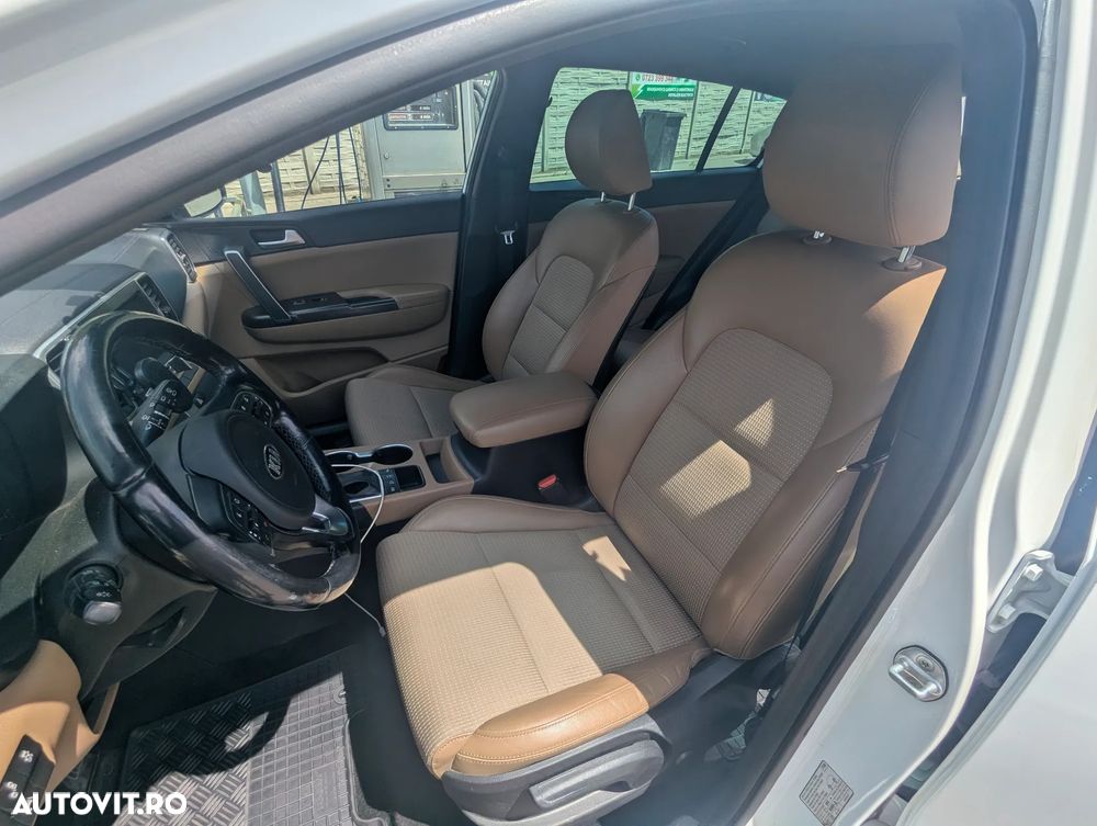 Kia Sportage 1.6 T-GDI 7DCT 4x4 Style - 8