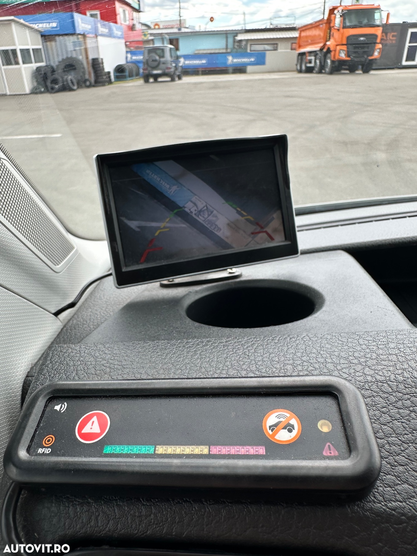 Volkswagen Crafter 3.5 CD Sasiu L3 FWD 103kW - 17