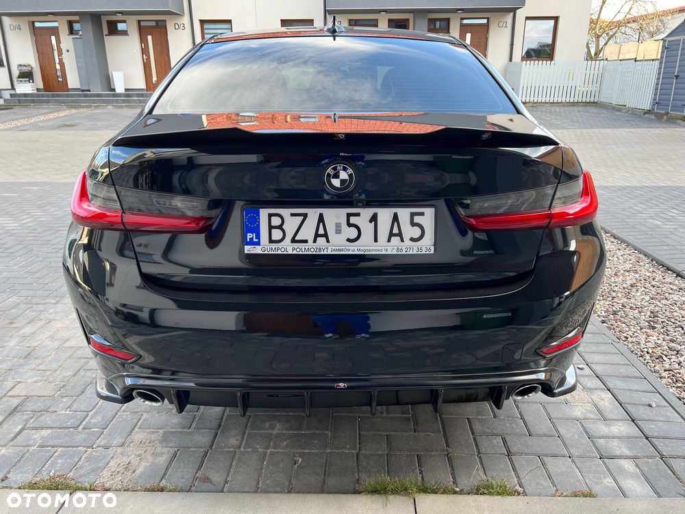 BMW Seria 3 330i xDrive Luxury Line - 9