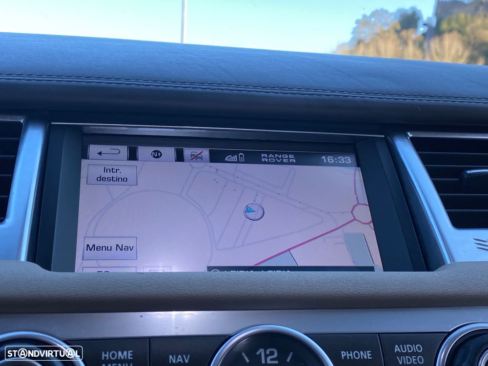 Land Rover Range Rover Sport 3.0 SDV6 HSE - 11