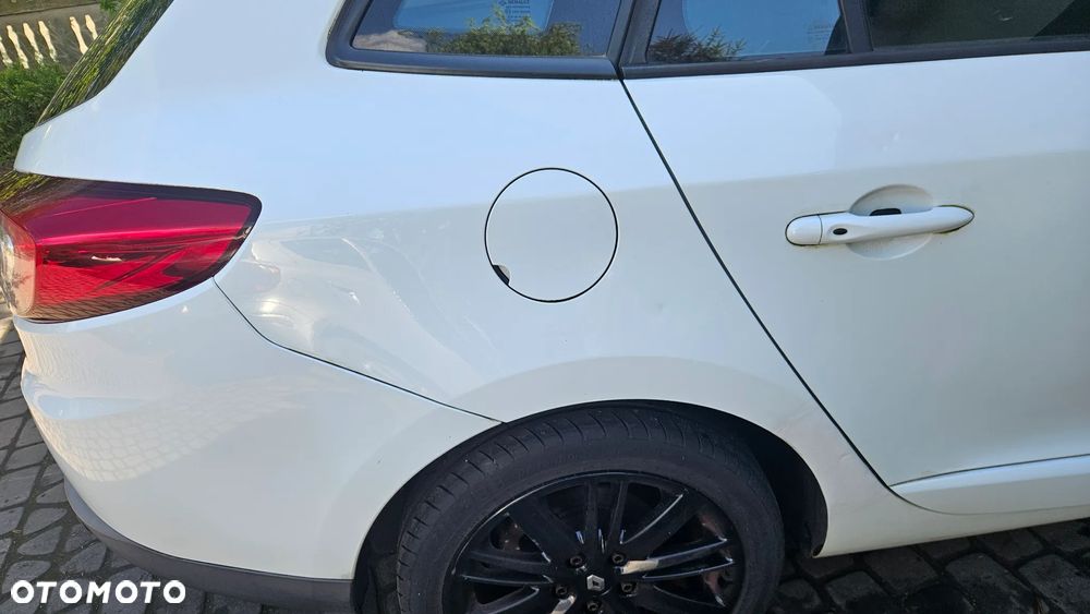 Renault Megane III 3 kombi błotnik tył tylny prawy lewy - 1