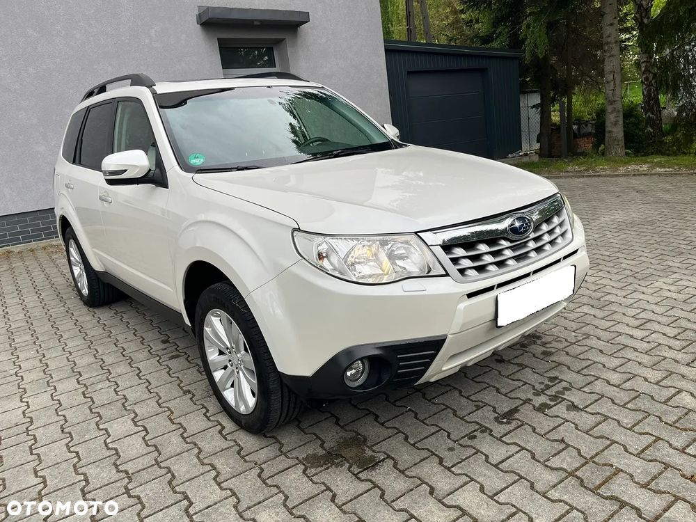 Subaru Forester 2.0i Exclusive - 34