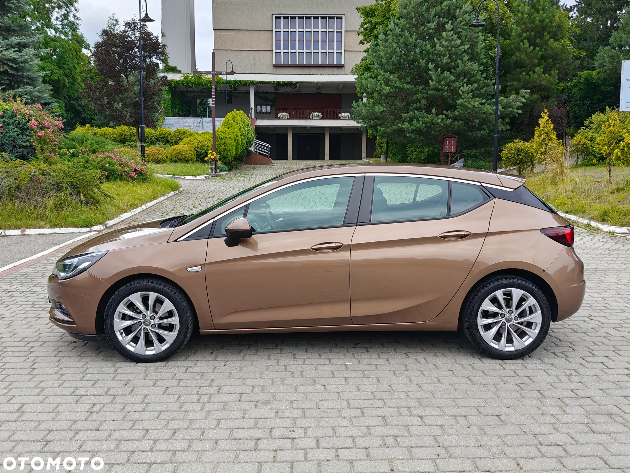 Opel Astra IV 1.6 CDTI Cosmo - 18