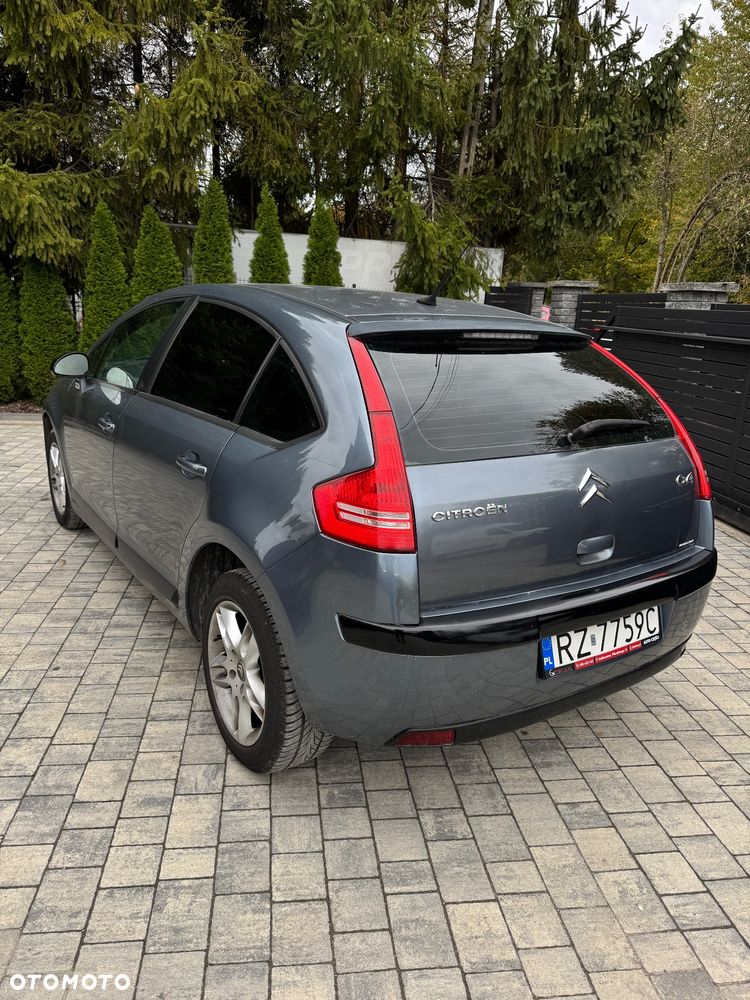 Citroen C4 2006 photo 3