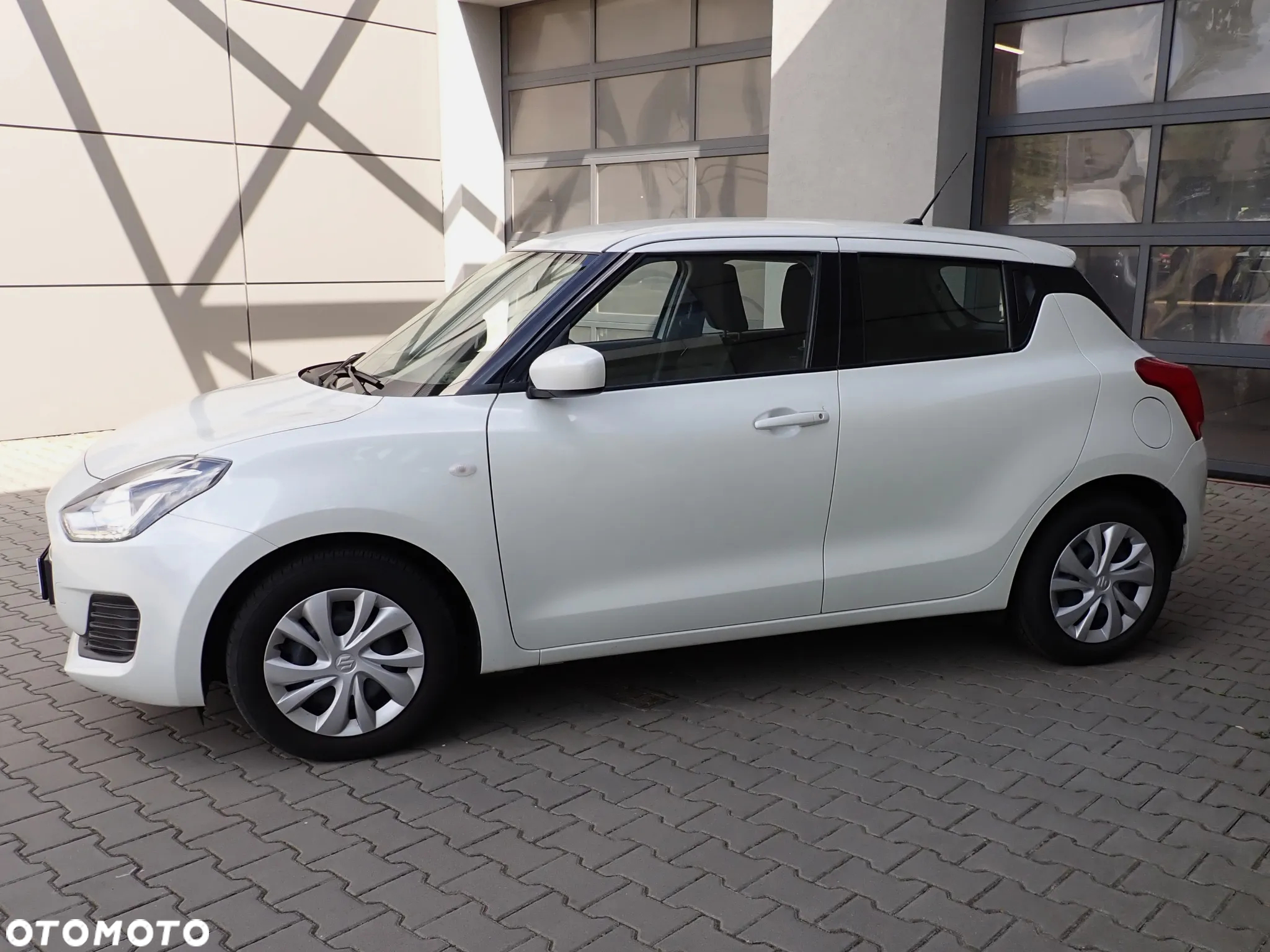 Suzuki Swift 1.2 Premium - 14