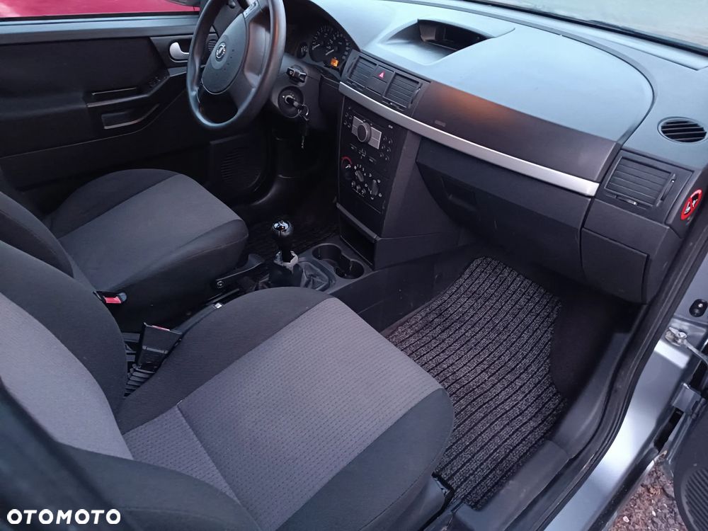 Opel Meriva 1.6 16V (Essentia) - 5