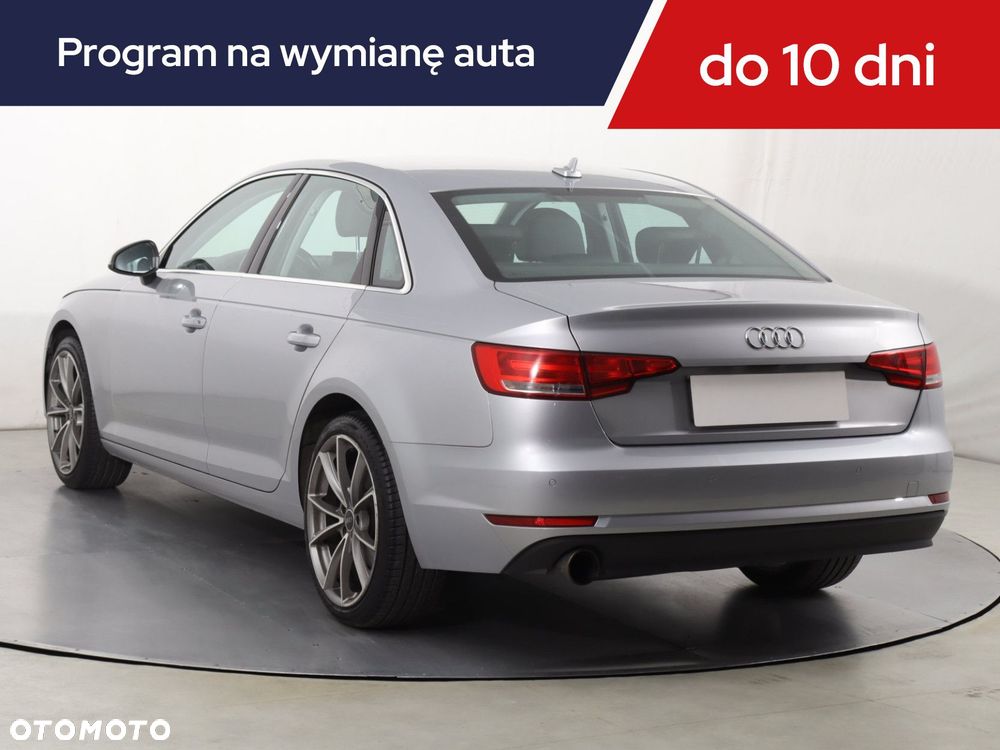Audi A4 Limousine - 6