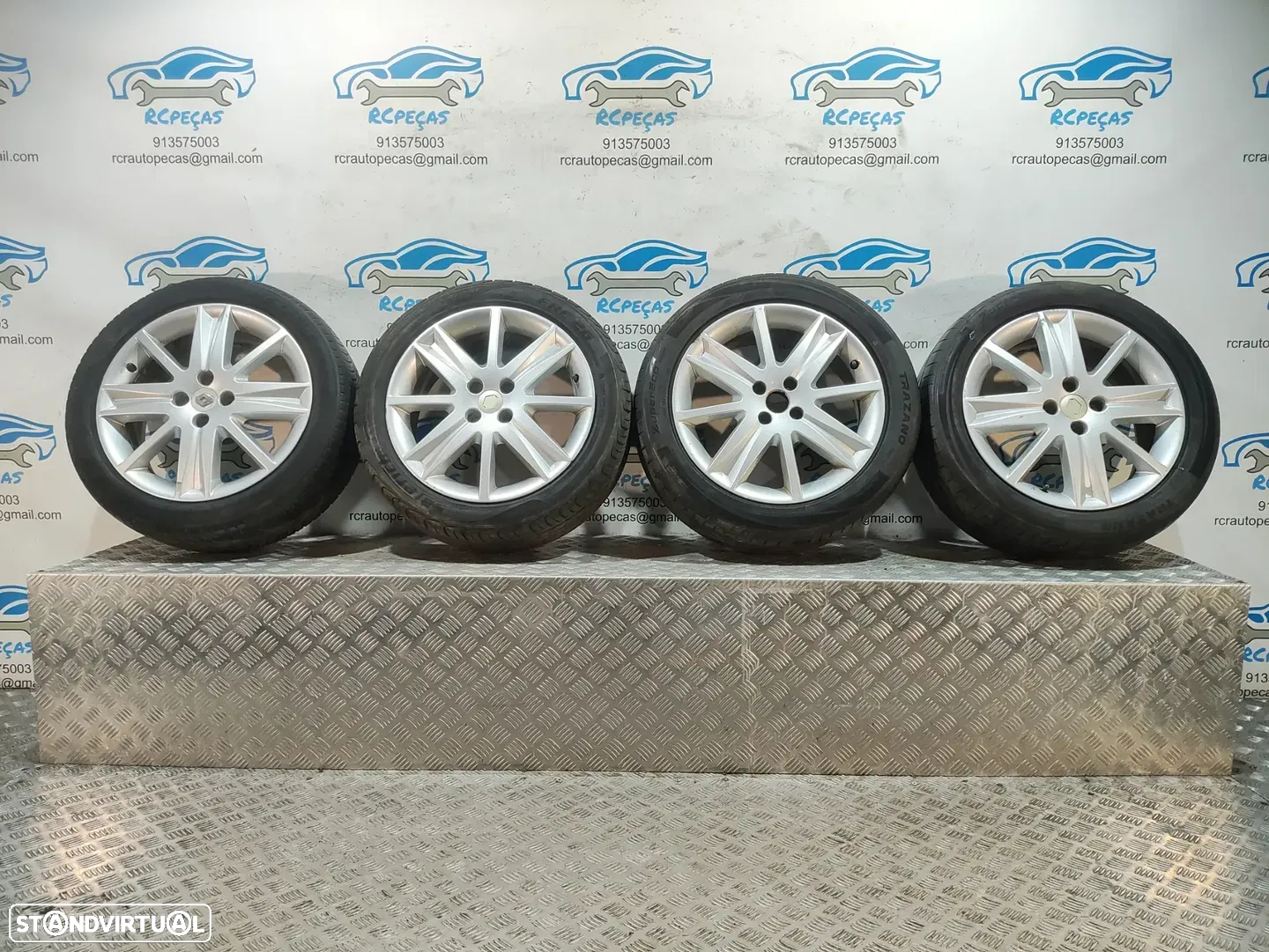 - Jantes 17" Renault - Megane 2 II - ORIGINAIS - 6.5J | ET49 | 4x100 - 17 Polegadas | 8200279944 Nevarsport | Jante | 4 x 100 | 205 50 17 | Pneus - 2