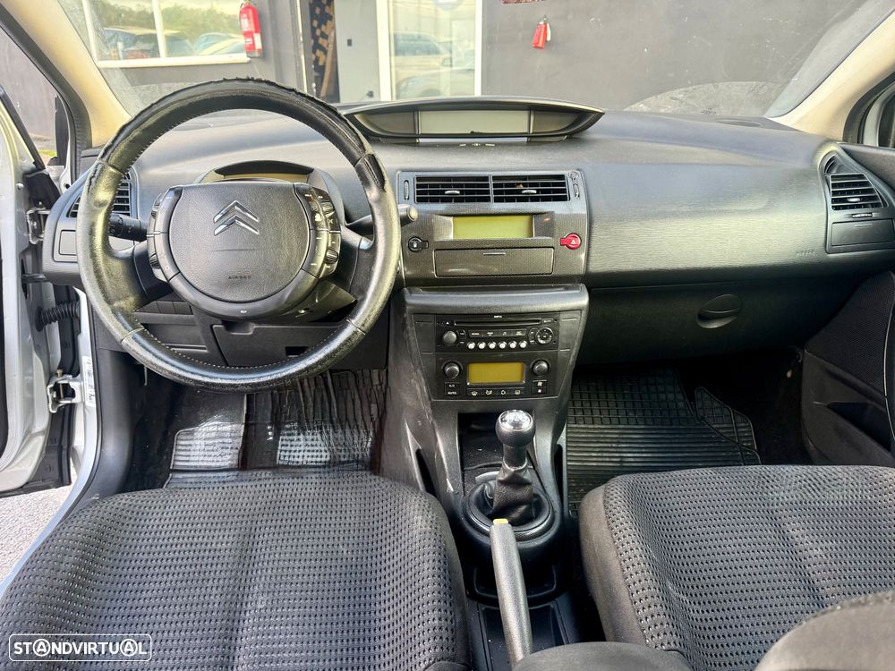 Citroën C4 1.6 HDi SX - 27