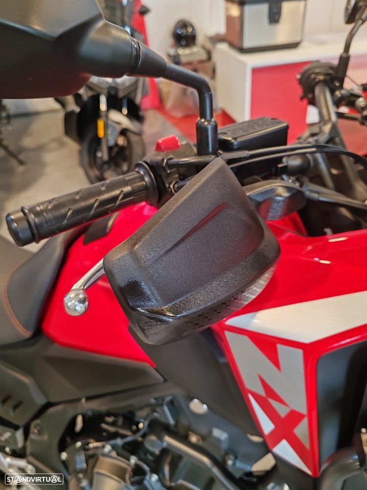 Honda NX - 9