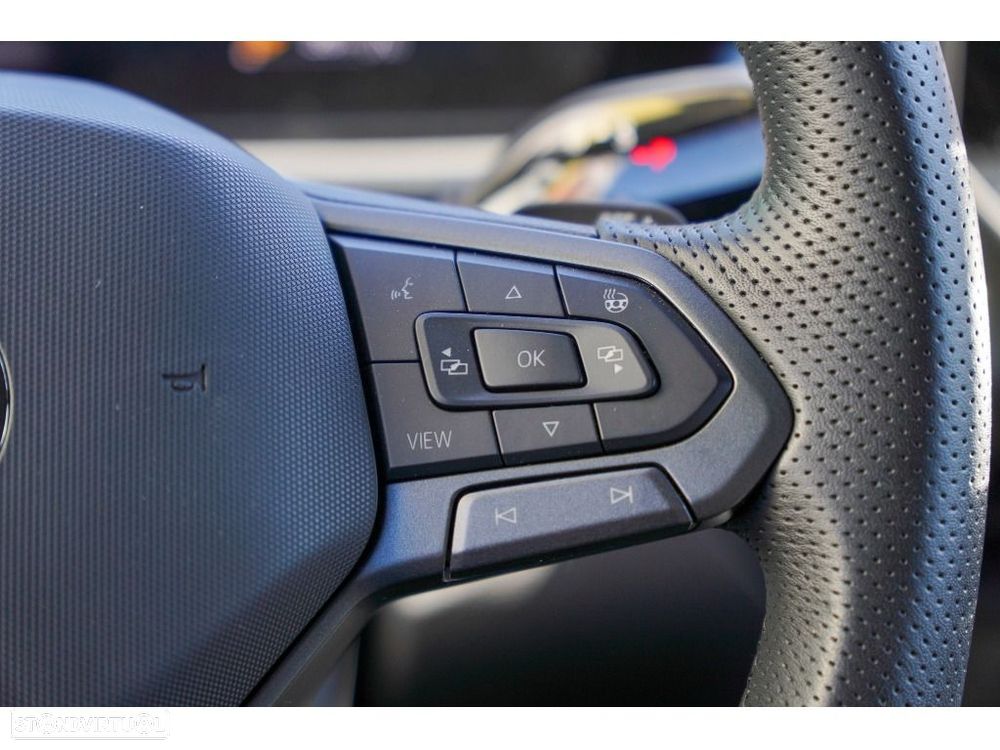 VW T-Roc 1.5 TSI R-Line DSG - 28