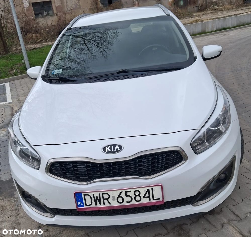 Kia Ceed 1.6 CRDi L - 1