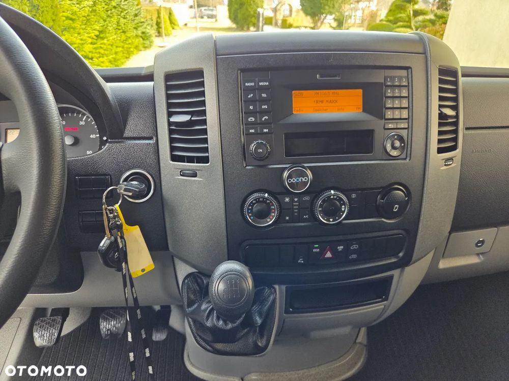 Mercedes-Benz Sprinter - 35