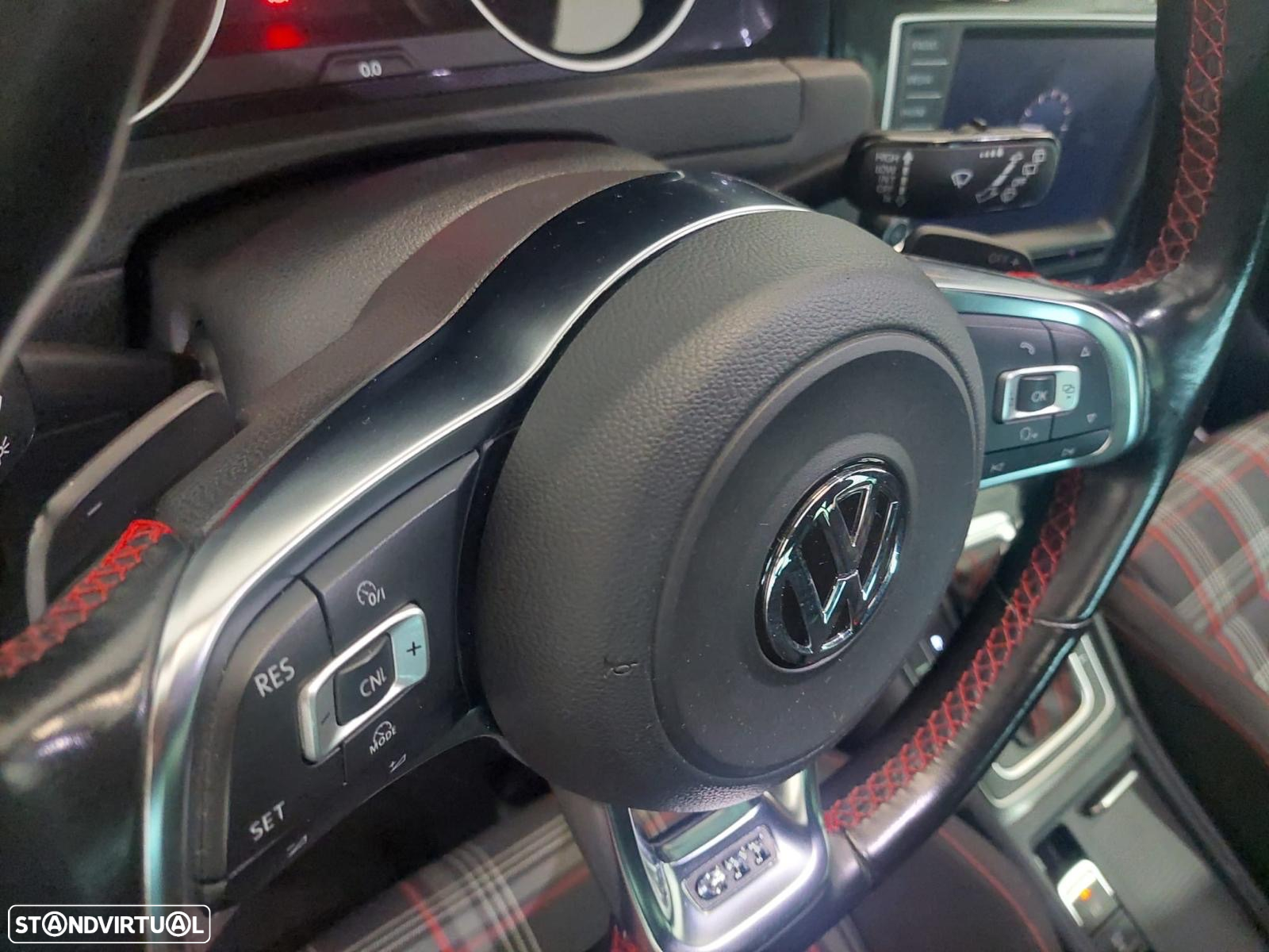 VW Golf 2.0 TSi GTi DSG - 22