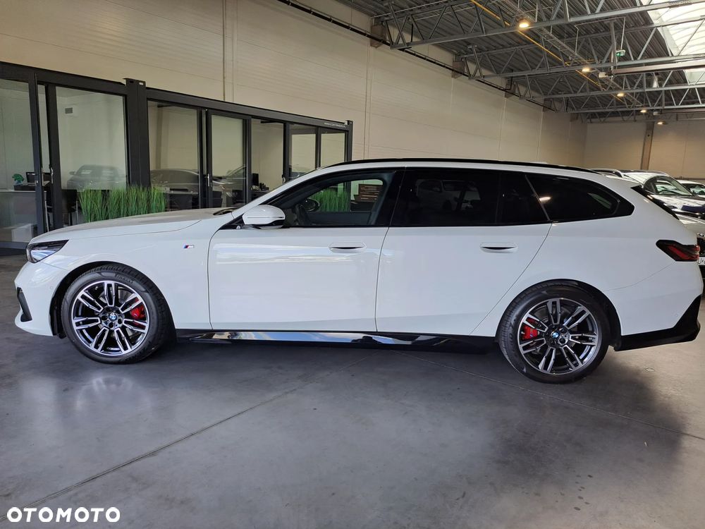 BMW Seria 5 520d xDrive mHEV M Sport - 4