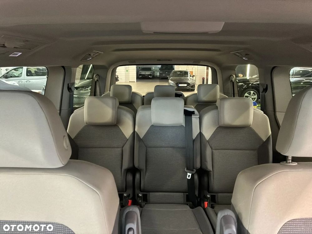 Volkswagen Multivan - 19