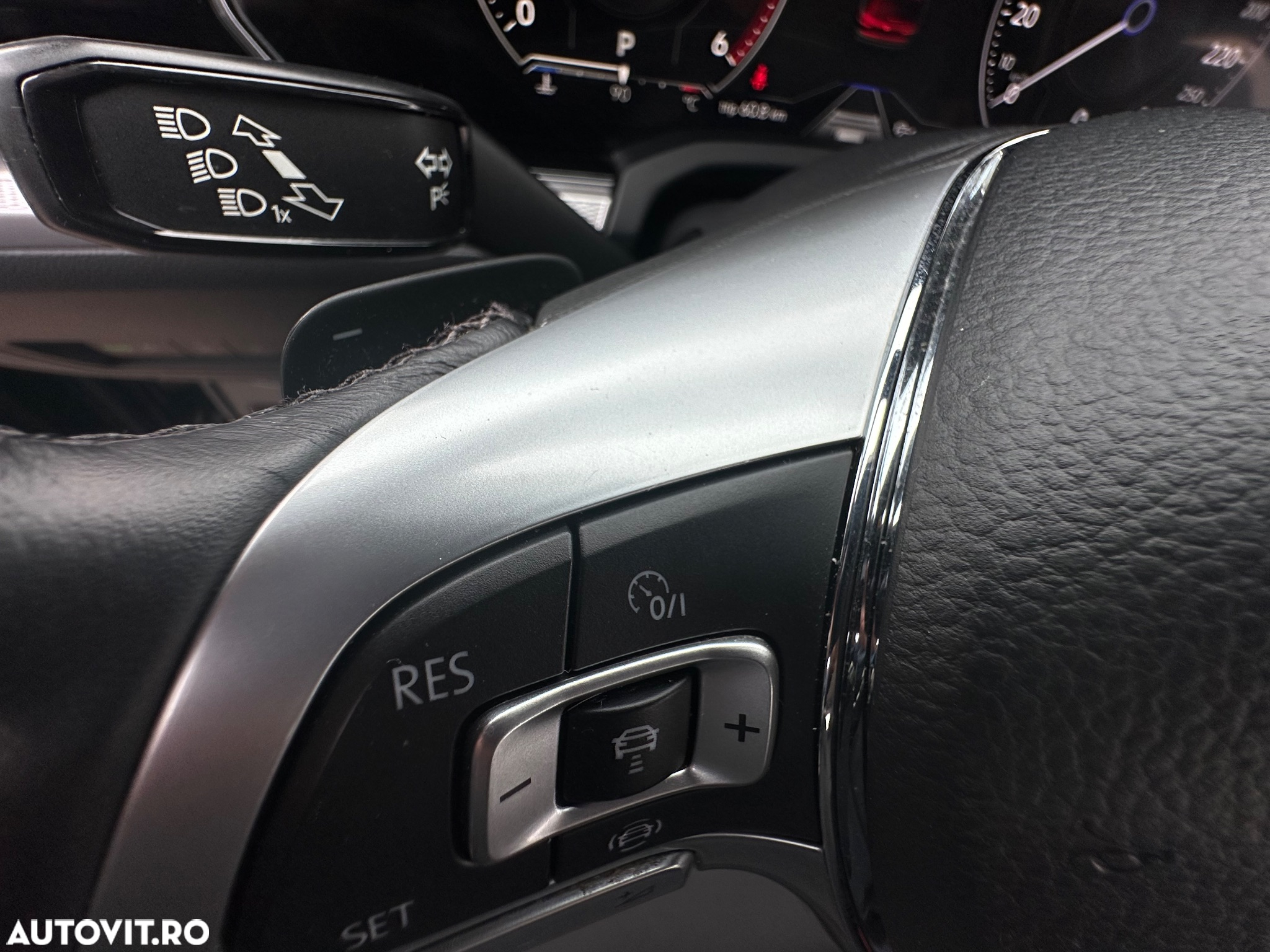 Volkswagen Touareg V6 TDI Style - 13