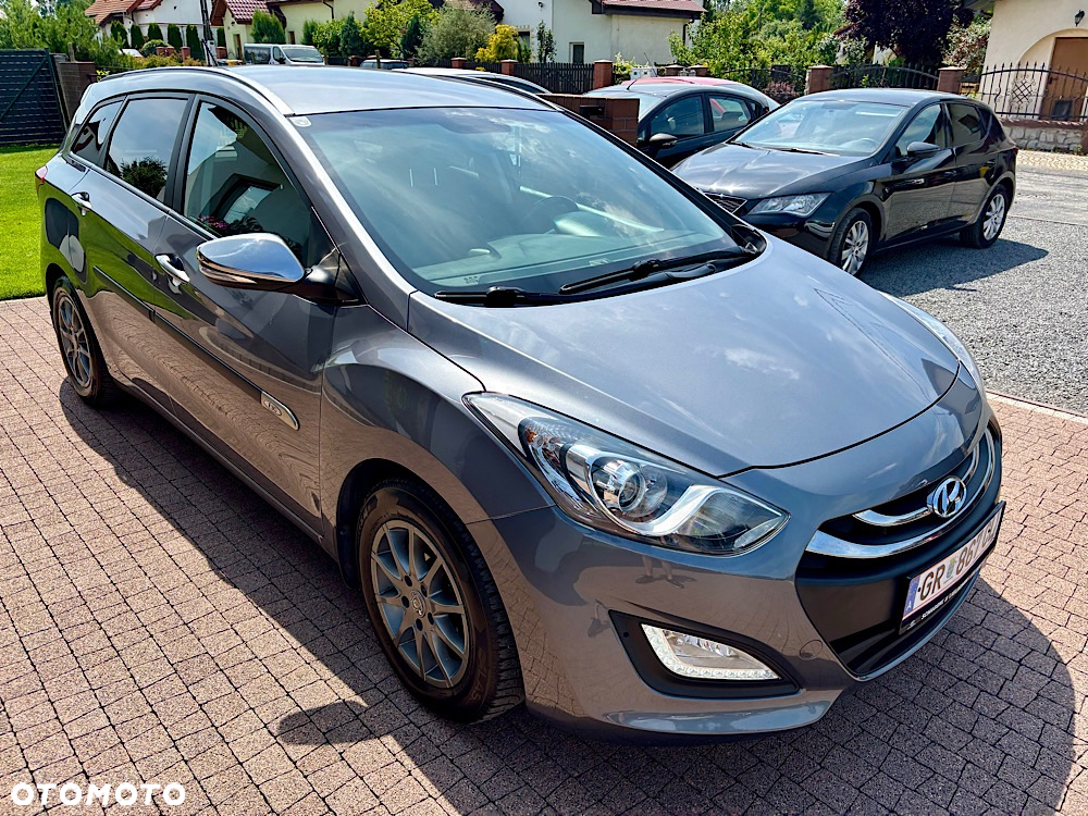 Hyundai i30 1.4 CRDi Premium - 17
