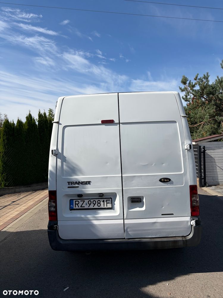 Ford Transit - 13