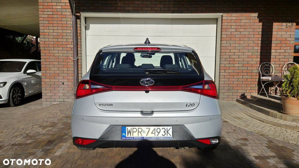 Hyundai i20 1.2 Modern - 11