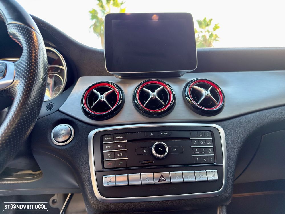 Mercedes-Benz CLA 45 AMG 4Matic Speedshift 7G-DCT Night Edition - 13