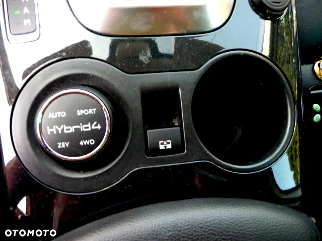 Peugeot 3008 2.0 HYbrid4 - 16