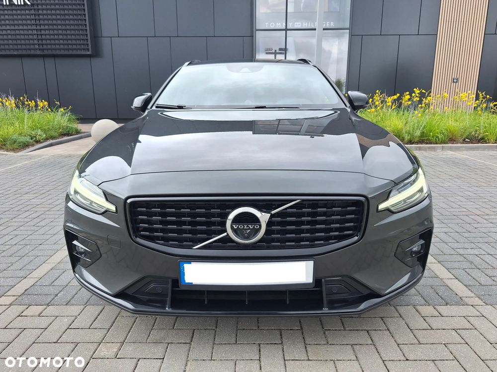 Volvo V60 B4 D R-Design - 3