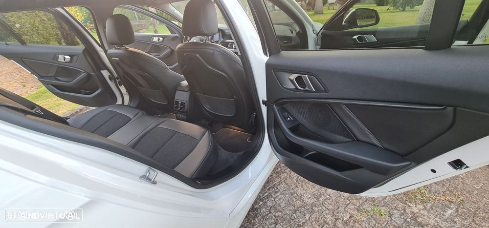 BMW 118 d Aut. Sport Line - 47