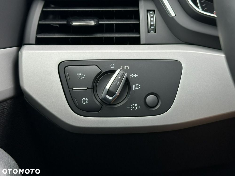 Audi A4 Limousine - 36
