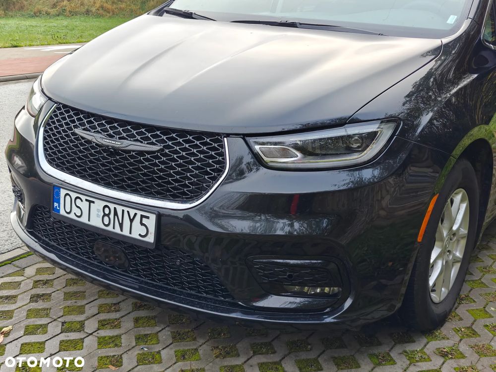 Chrysler Pacifica - 8