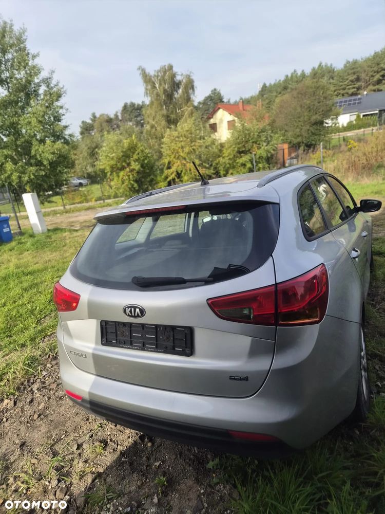 Kia Ceed - 7