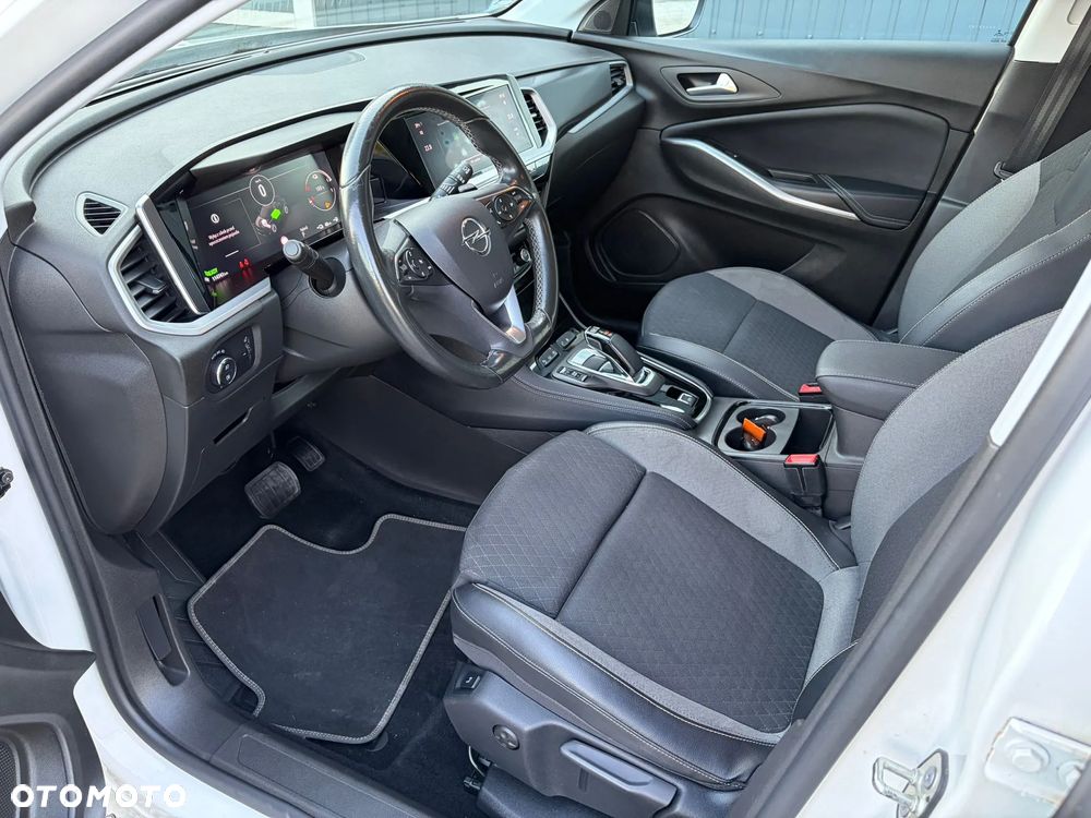 Opel Grandland 1.6 DI Automatik Business Elegance - 24