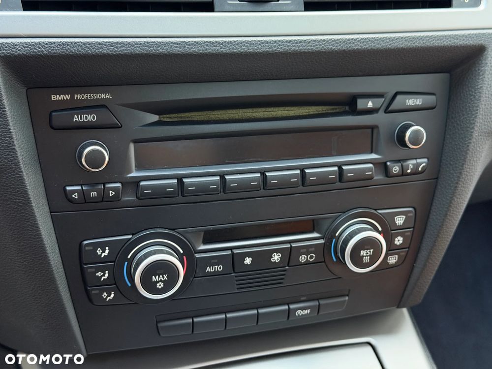 BMW Seria 3 320d - 27