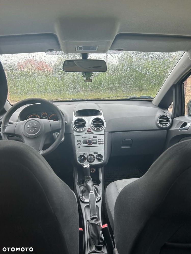 Opel Corsa 1.2 16V Enjoy - 11