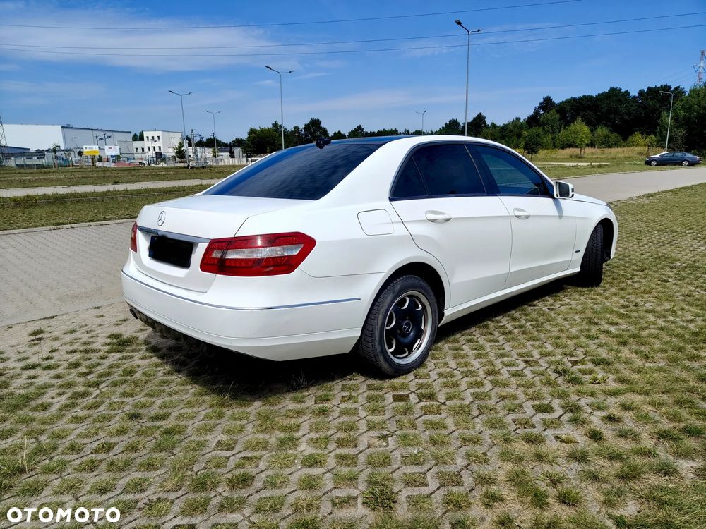 Mercedes-Benz Klasa E - 2