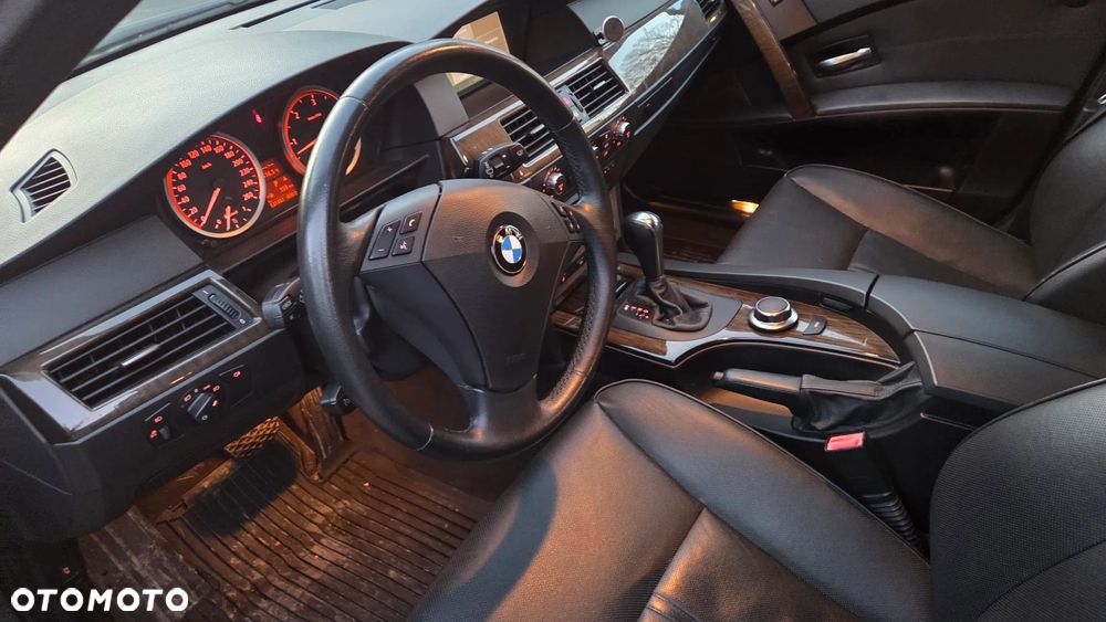 BMW Seria 5 - 26
