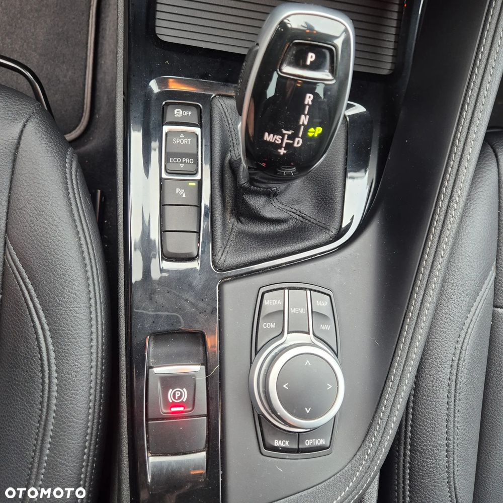 BMW X2 sDrive18i Advantage Plus - 8