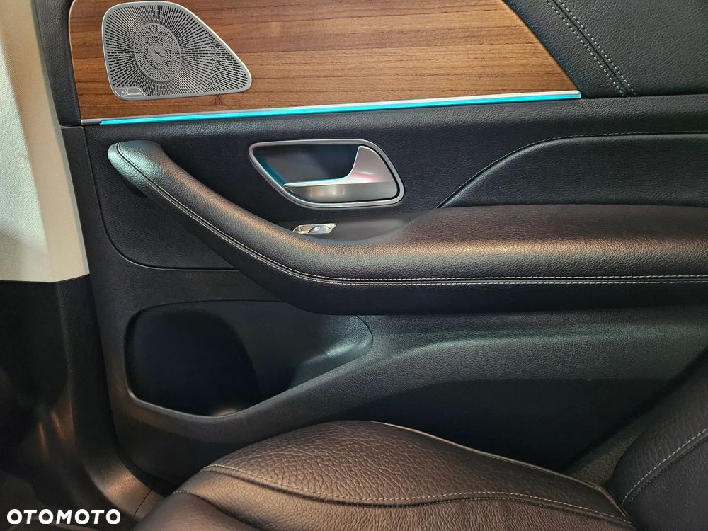 Mercedes-Benz GLE - 24