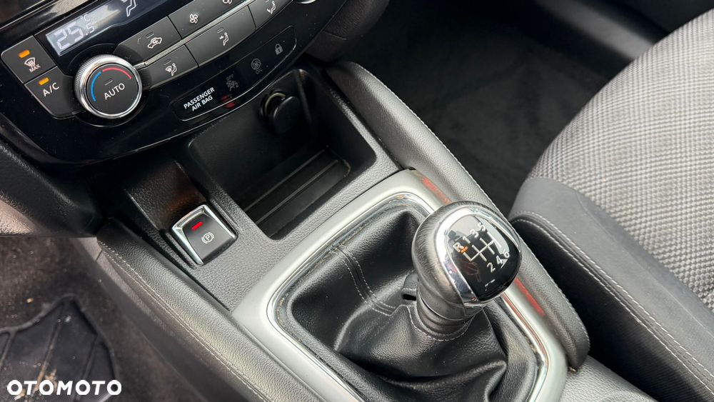 Nissan Qashqai - 17