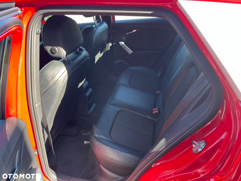 Audi Q2 35 TFSI - 10