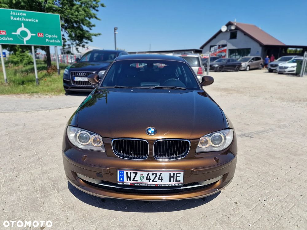 BMW Seria 1 120d - 4