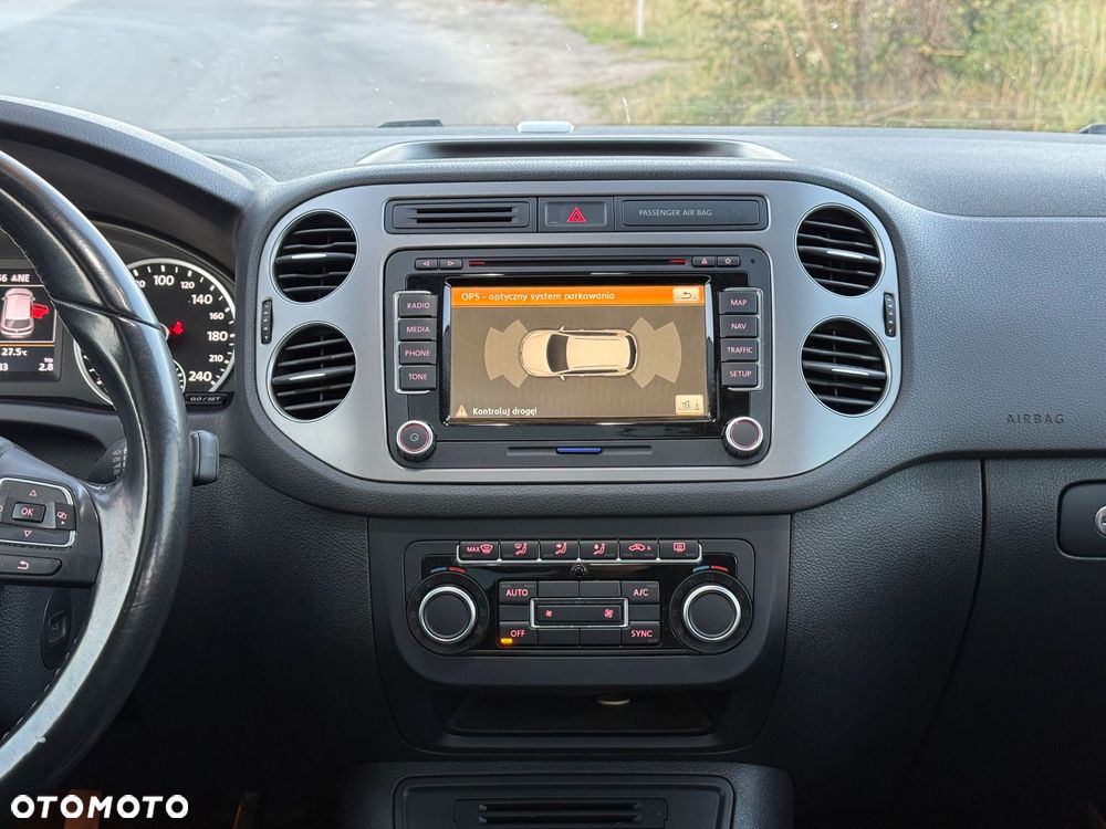 Volkswagen Tiguan 2.0 TDI DPF BlueMotion Technology Lounge Sport & Style - 31