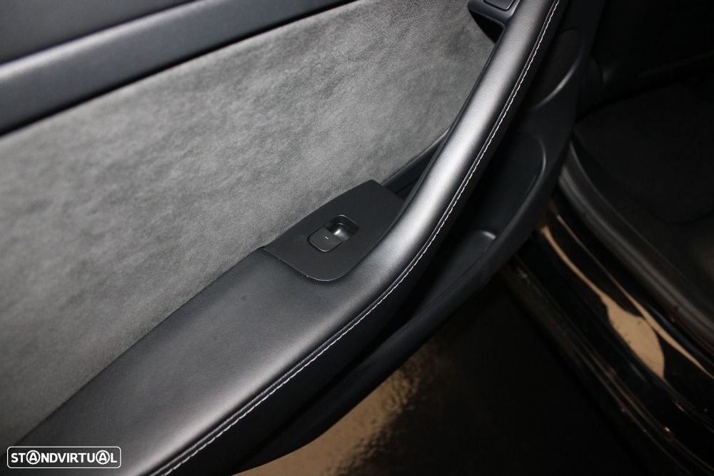 Tesla Model 3 Long Range Tração Traseira - 26