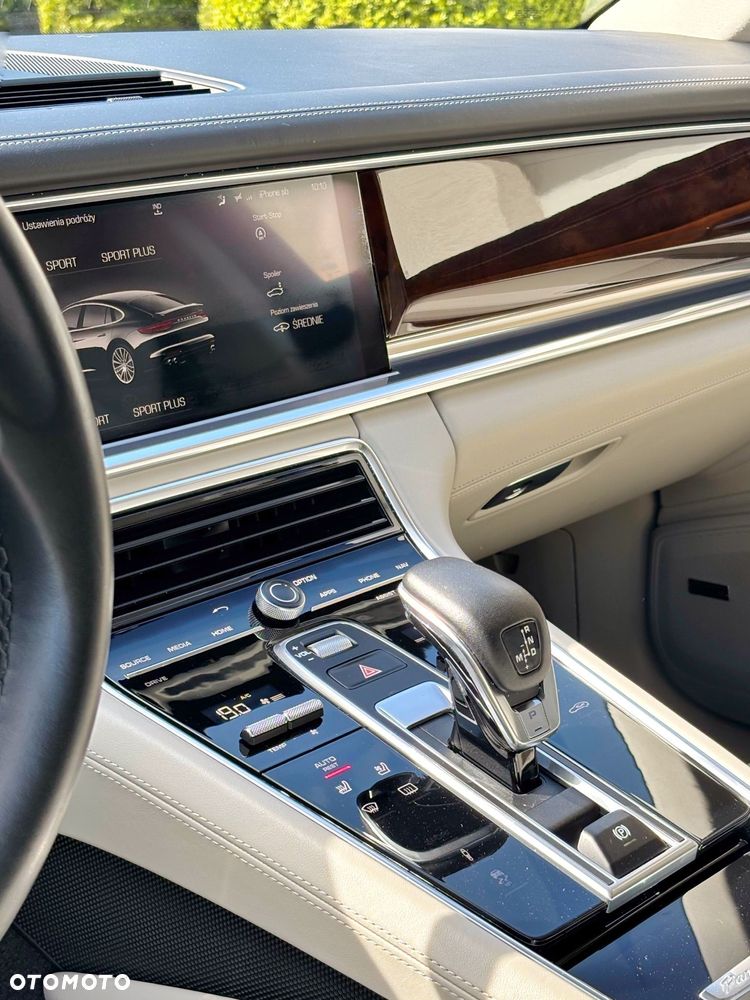 Porsche Panamera 4S - 12