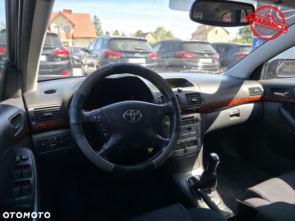 Toyota Avensis - 27