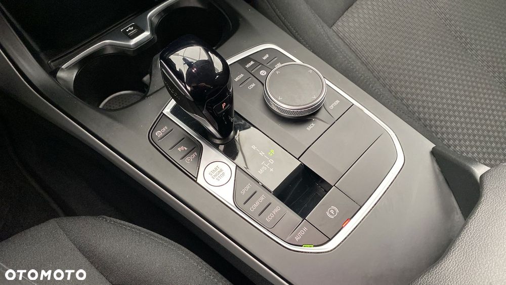 BMW Seria 1 118i Advantage - 18