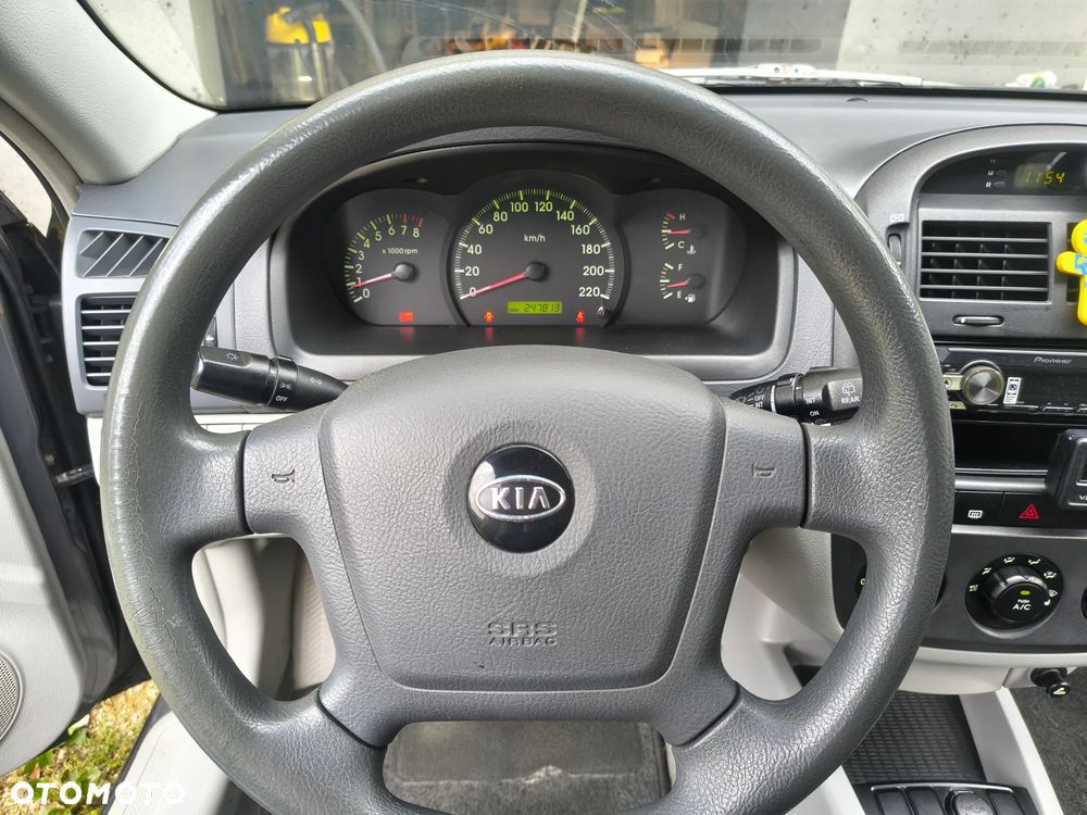 Kia Cerato 1.6 LX / Family - 15