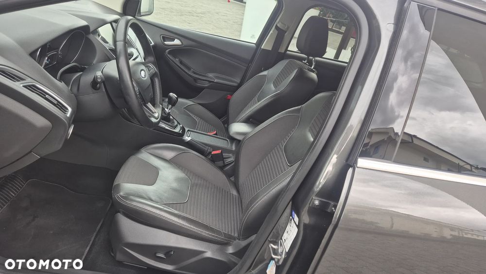 Ford Focus 1.0 EcoBoost Titanium - 13