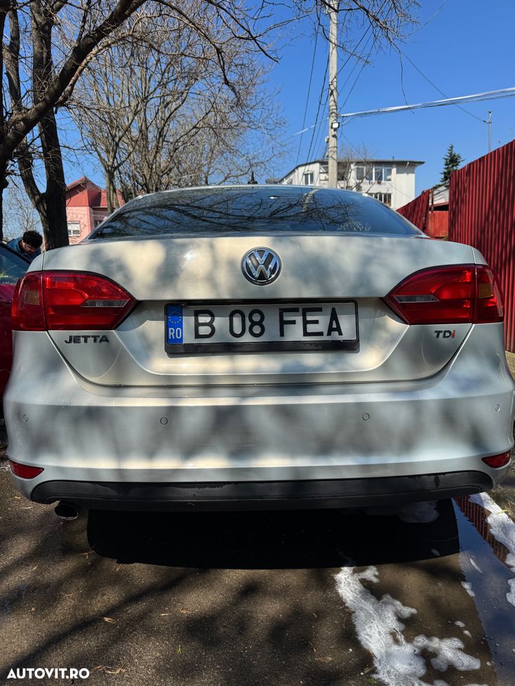Volkswagen Jetta 1.6 TDI DPF Comfortline - 3
